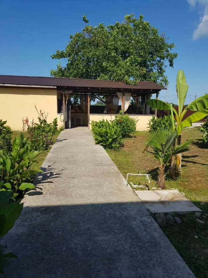 Solnechny Bereg Guest House Gudauta Luaran gambar
